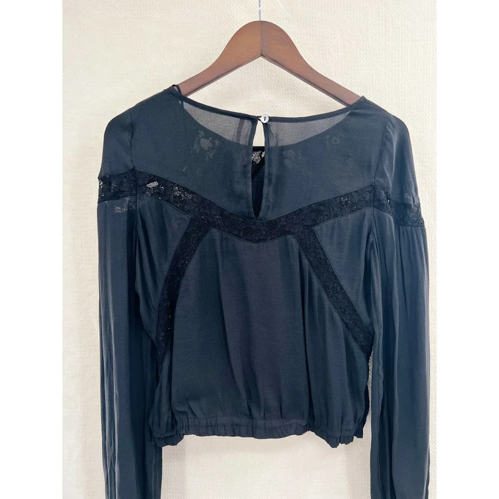 FREE PEOPLE black lightweight peasant style top size XS - Picture 4 of 9